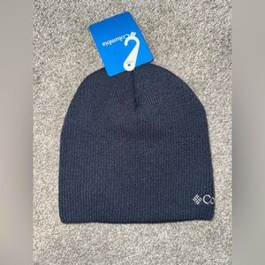 Columbia beanie